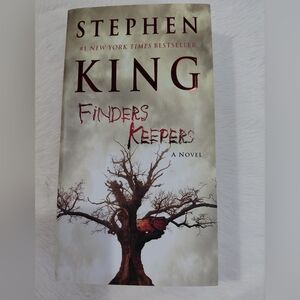 Finders Keepers Novel by Stephen King-2017